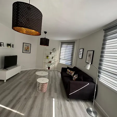 Un Lujoso Duplex En En Primera Linea De Playa Y Con Parking Propio *