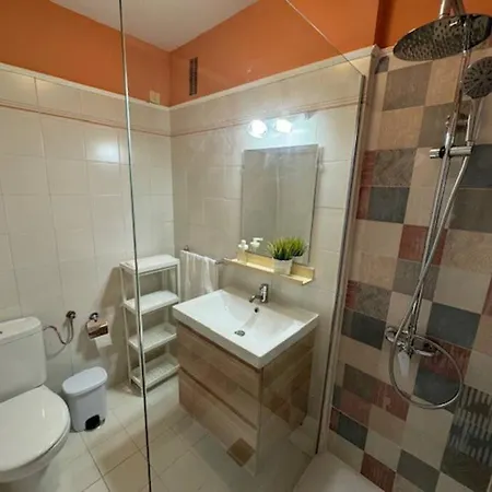 Un Lujoso Duplex En En Primera Linea De Playa Y Con Parking Propio * Radazul