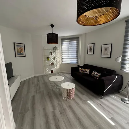 Un Lujoso Duplex En En Primera Linea De Playa Y Con Parking Propio Радазул