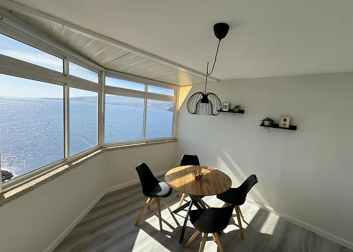 Un Lujoso Duplex En En Primera Linea De Playa Y Con Parking Propio