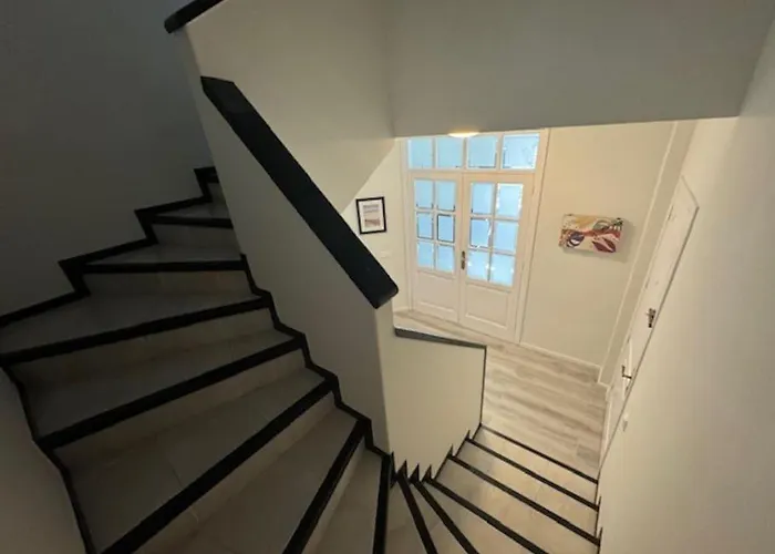 Un Lujoso Duplex En En Primera Linea De Playa Y Con Parking Propio