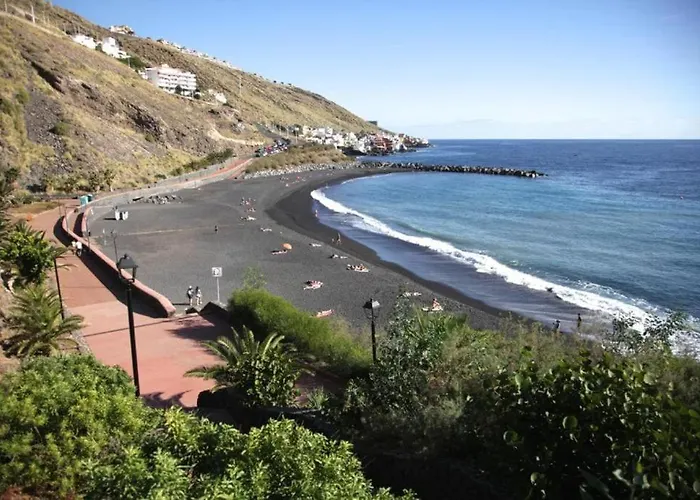 Un Lujoso Duplex En En Primera Linea De Playa Y Con Parking Propio