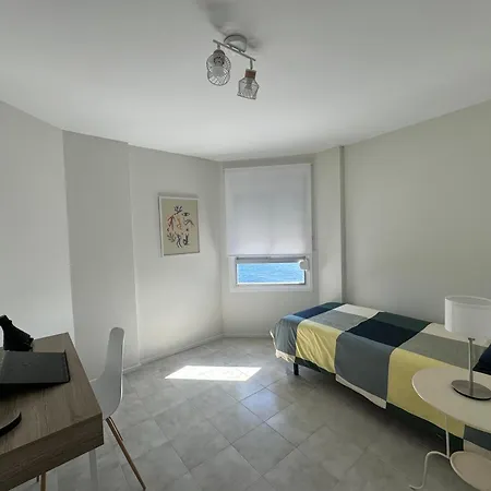 Un Lujoso Duplex En En Primera Linea De Playa Y Con Parking Propio * Radazul