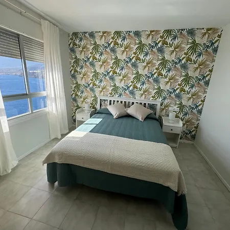 Un Lujoso Duplex En En Primera Linea De Playa Y Con Parking Propio * Radazul