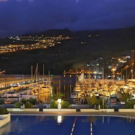 アパート Un Lujoso Duplex En En Primera Linea De Playa Y Con Parking Propio *