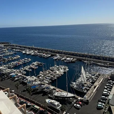 Un Lujoso Duplex En En Primera Linea De Playa Y Con Parking Propio Radazul