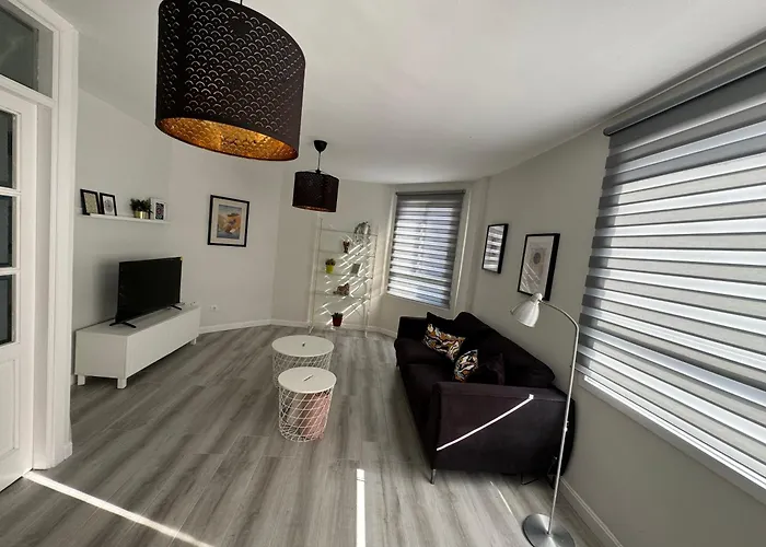 Un Lujoso Duplex En En Primera Linea De Playa Y Con Parking Propio *