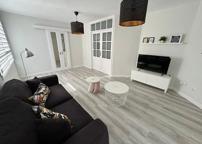 Un Lujoso Duplex En En Primera Linea De Playa Y Con Parking Propio * Radazul