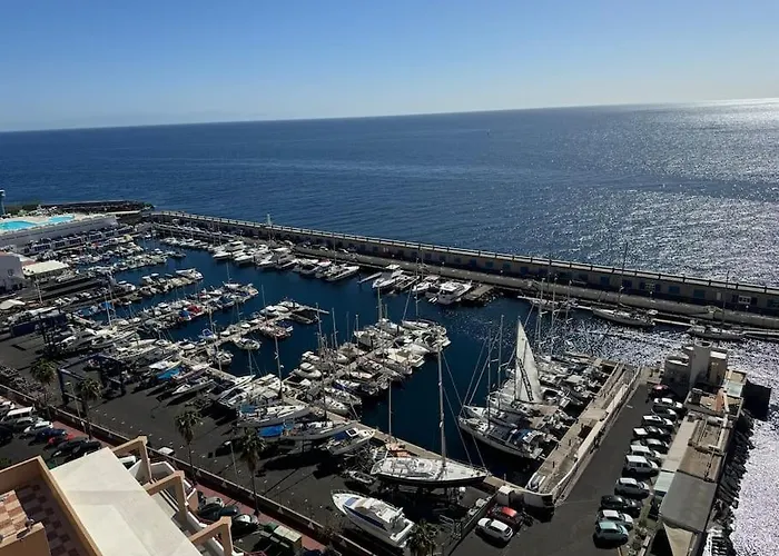 Un Lujoso Duplex En En Primera Linea De Playa Y Con Parking Propio Radazul