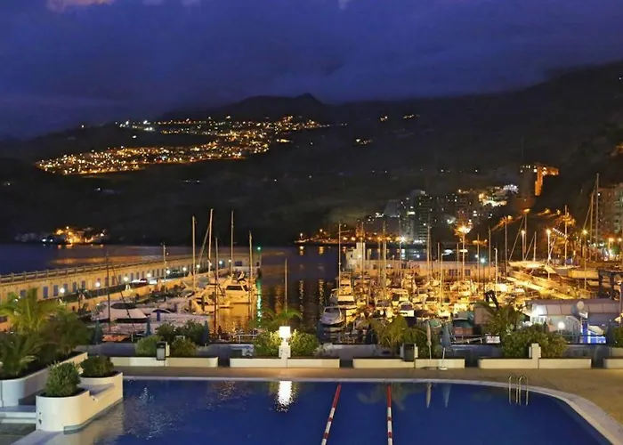 公寓 Un Lujoso Duplex En En Primera Linea De Playa Y Con Parking Propio