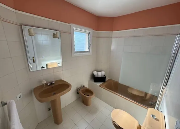 Un Lujoso Duplex En En Primera Linea De Playa Y Con Parking Propio Radazul